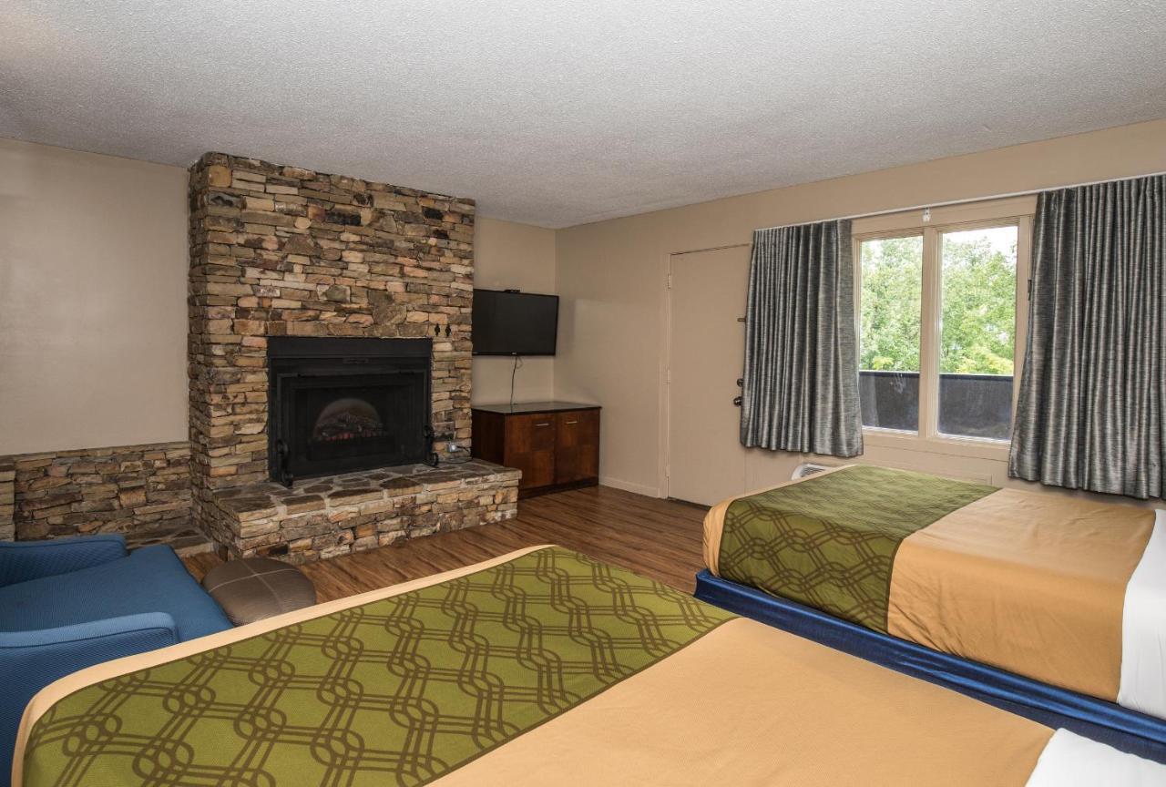 Chalet Inn Hotel 2*